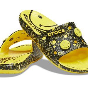 NEW. CROCS SMILEY SLIDES